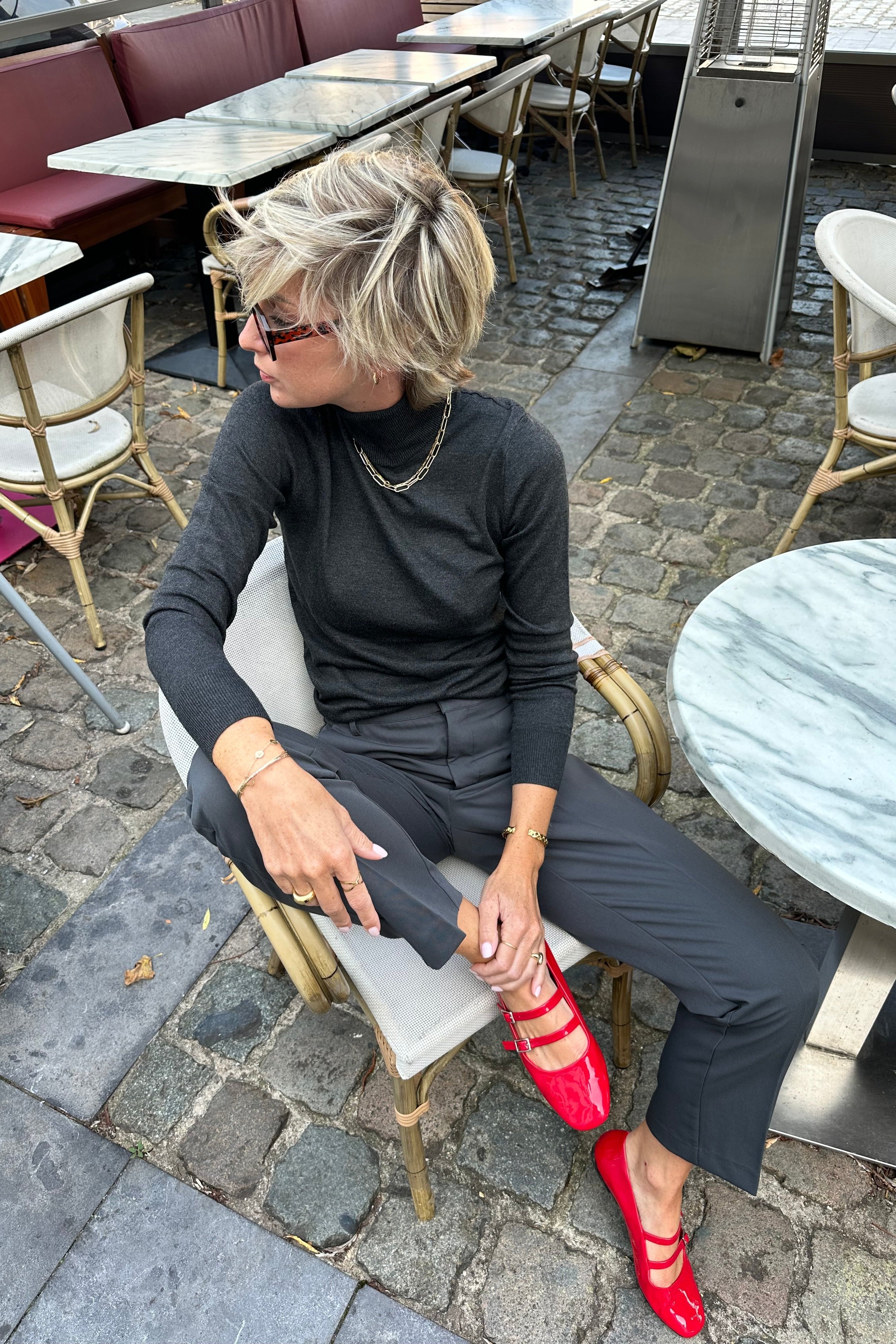 ASTRID ROLL NECK