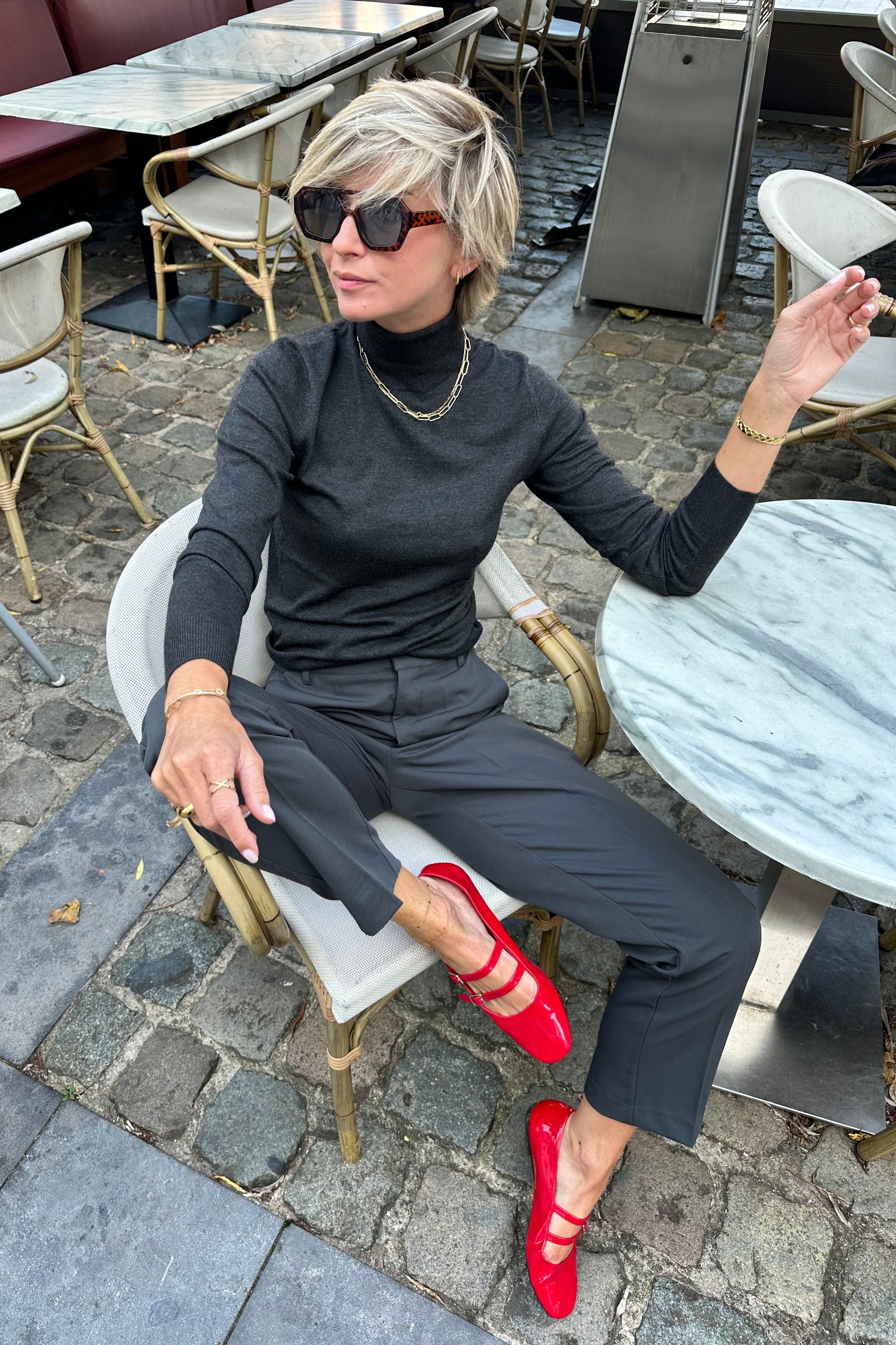 ASTRID ROLL NECK