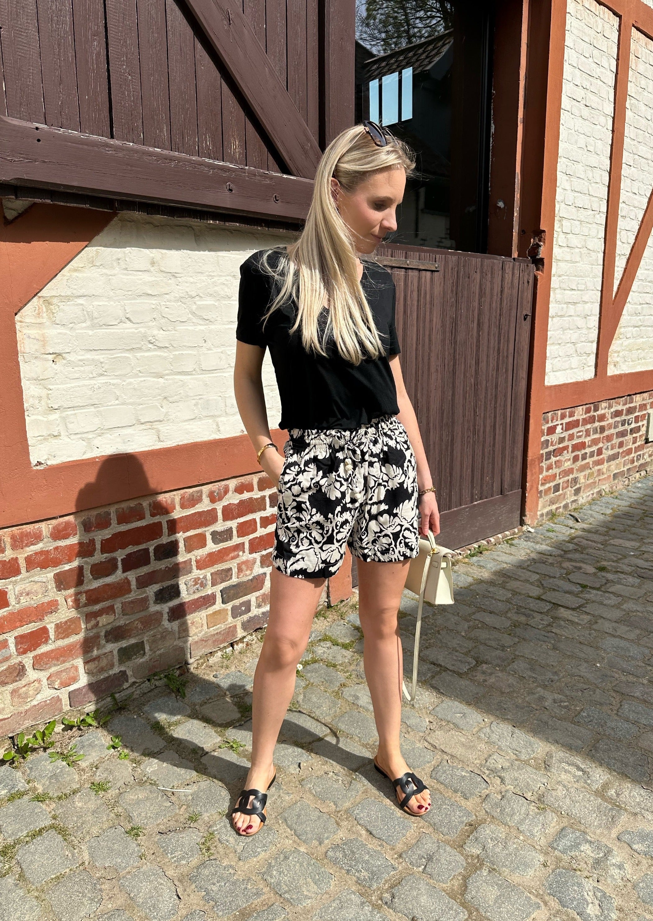 LINN SHORT